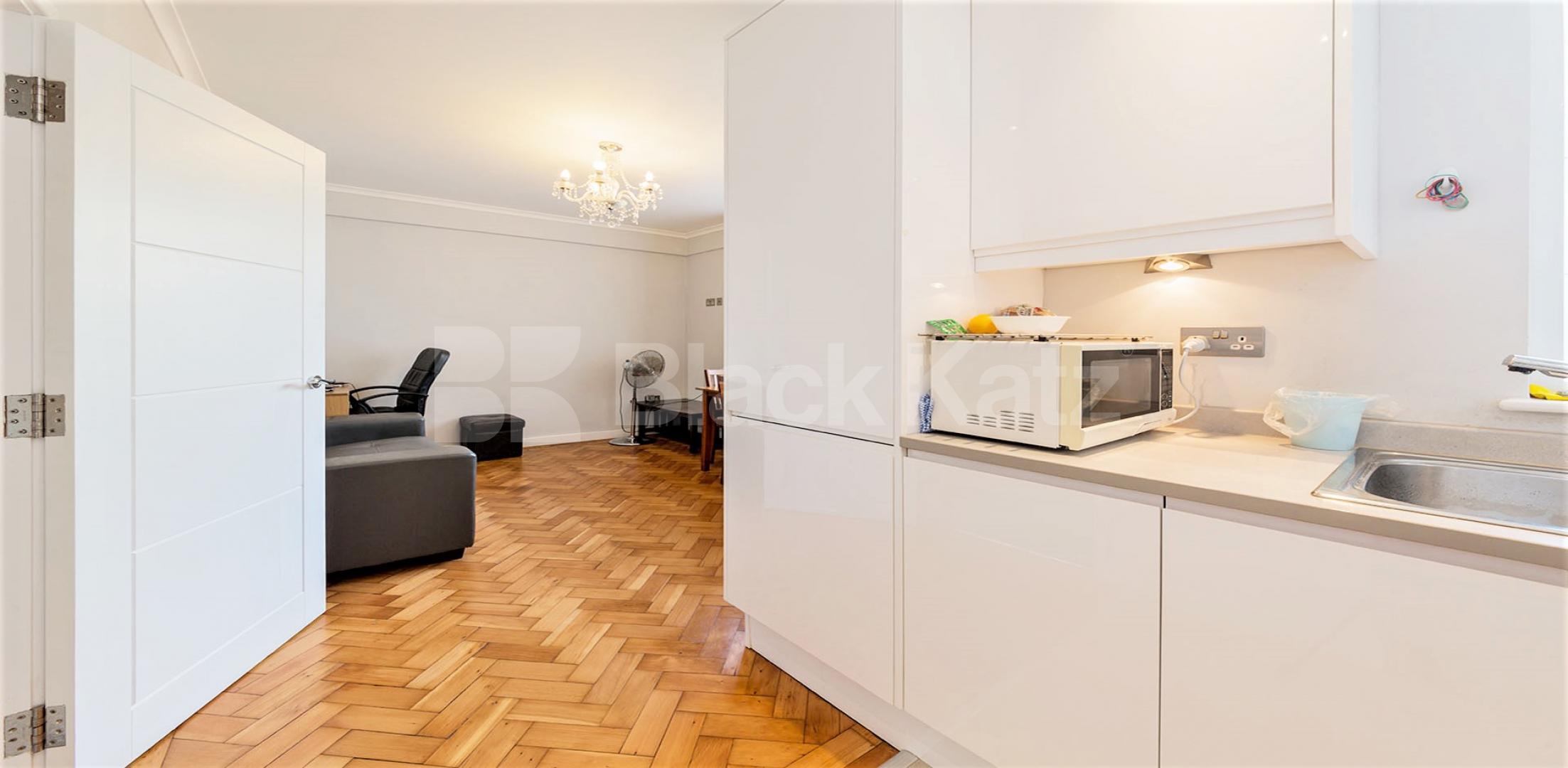 			HEATING and HOT WATER INCLUDED, 1 Bedroom, 1 bath, 1 reception Flat			 The Grampians, Shepherds Bush Road, Shepherds Bush